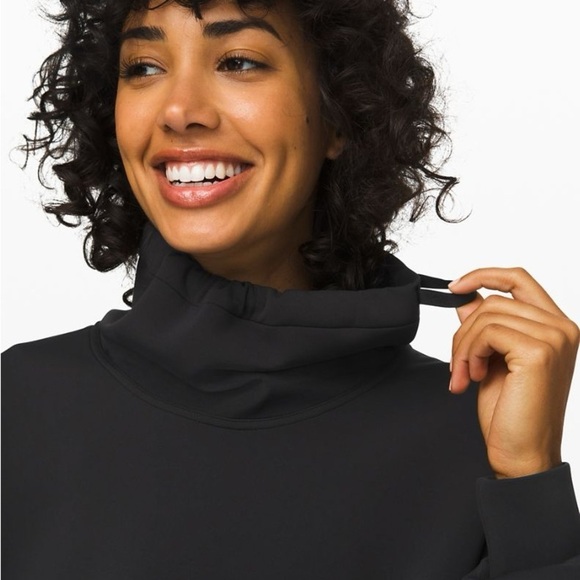 Lululemon Full Flourish Athletic Pullover w/Cowl Neck, Black size 2 - Picture 4 of 9